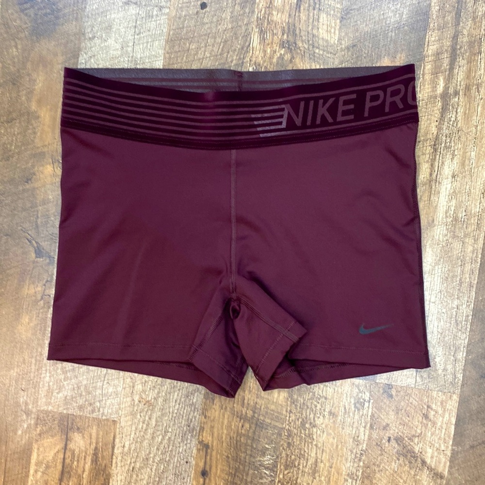 Womens Nike Pro spandex workout shorts size xlarge
